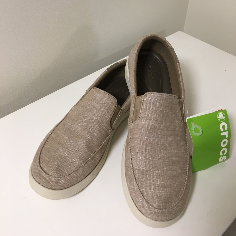 Women’s Croc slip-on sneakers. NWT Size 9